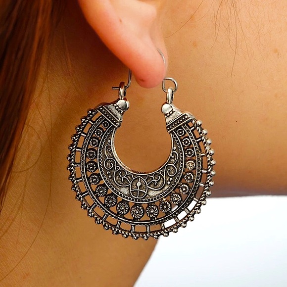 🔵𝟲𝟱%𝗢𝗙𝗙 𝗯𝘂𝗻𝗱𝗹𝗲𝘀 𝟯+🔵 NEW Large Filigree Antique Silver Round Earrings - Picture 6 of 9